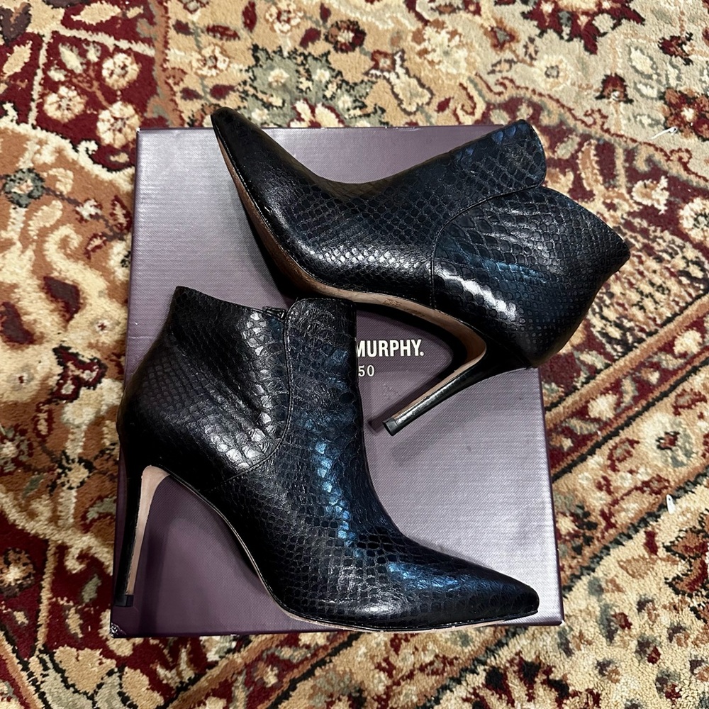 Johnston & Murphy Valerie Snake Print Bootie Size 8 1/2